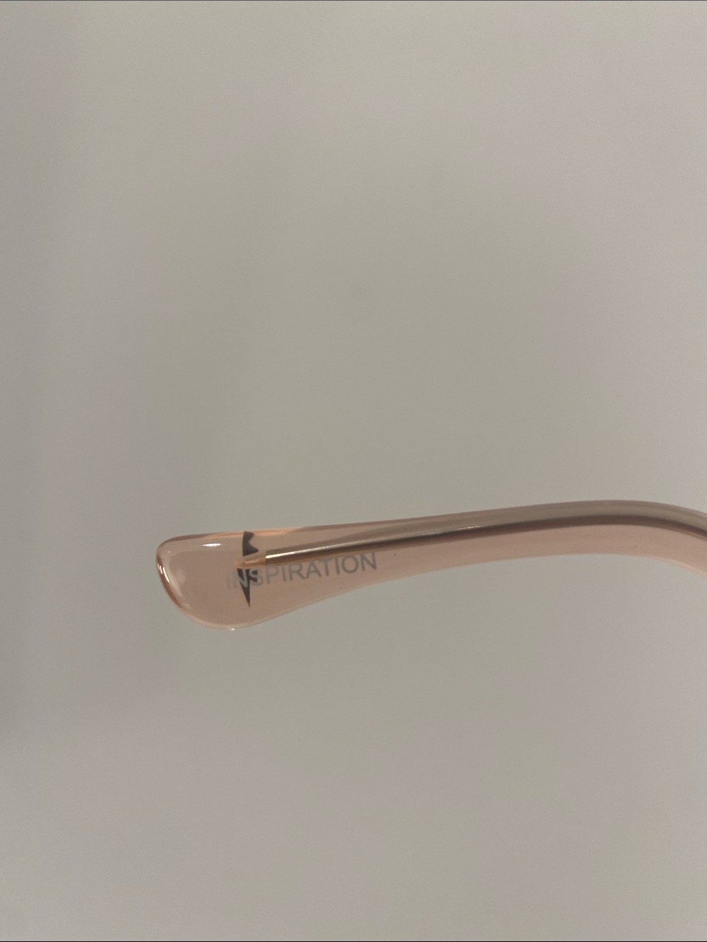 Women’s Health Powered By Diff Eyewear Blue Light Glasses Translucent Peach - Picture 8 of 11